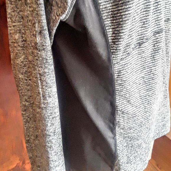 L.L. Bean  Essential Performance  size L - Picture 4 of 7